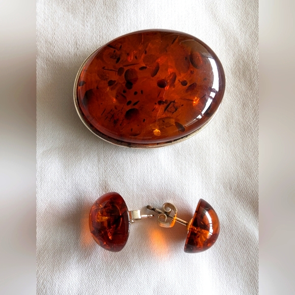 Amber Brooch & Earrings - Picture 2 of 5